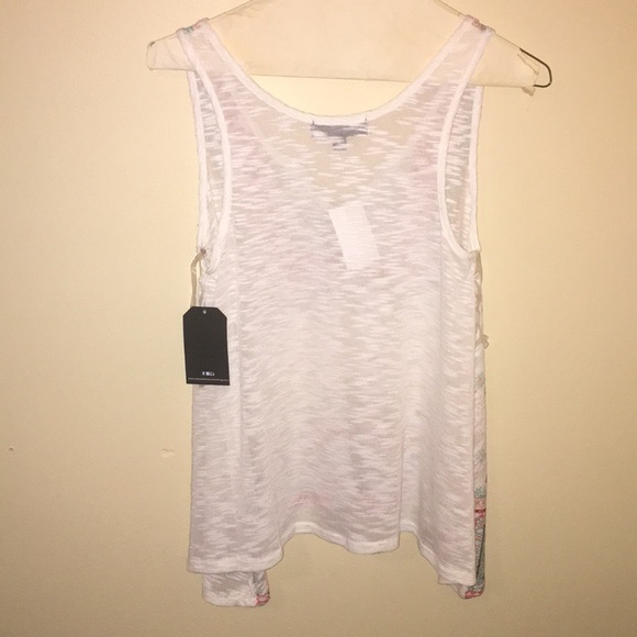 Almost Famous tank top - Picture 3 of 3